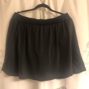 NWOT Black Swim Skirt